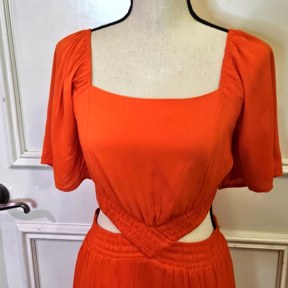 LEANI Orange Short Sleeve Crossover Waist, Tiered Maxi Dress w/Cut-Out,Large - Picture 12 of 16